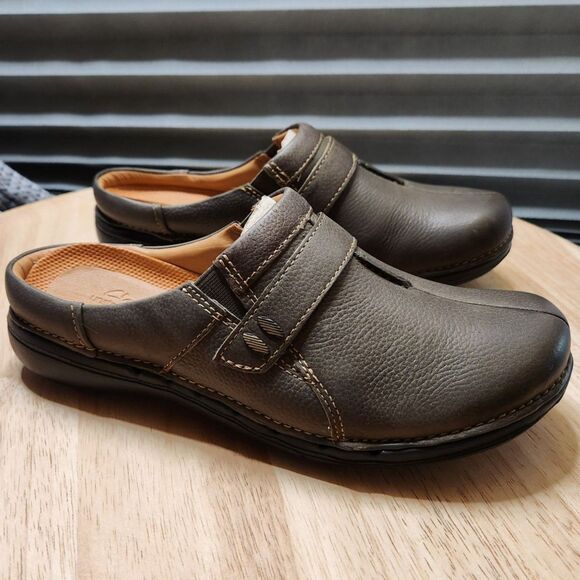 Clarks Un Loop Ease Clog – Women’s 6.5, Dark Olive Leather, Unworn - Picture 2 of 12